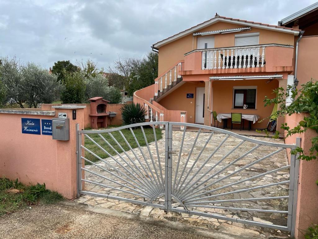 Waimarie Apartment Fažana Екстериор снимка