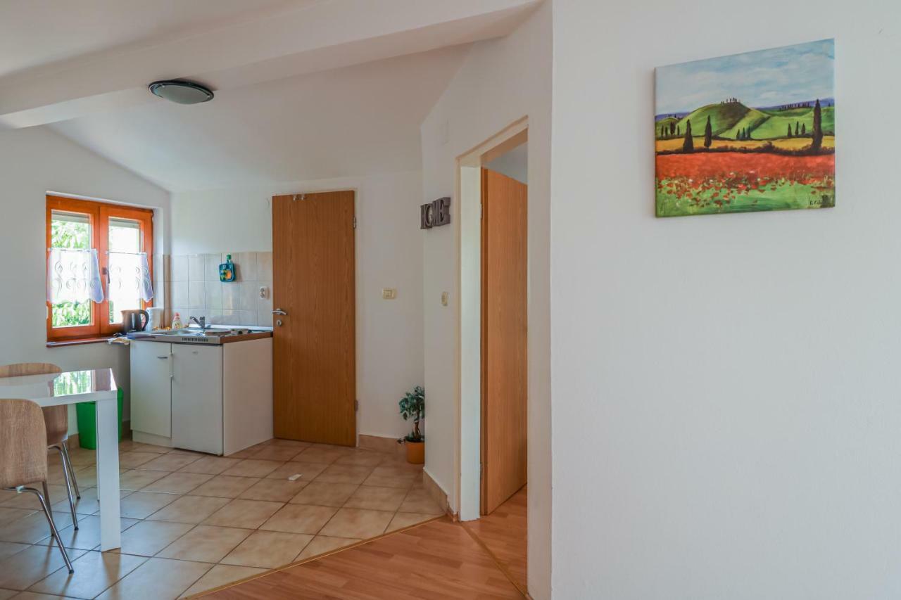 Waimarie Apartment Fažana Екстериор снимка