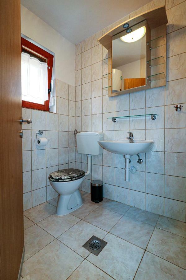 Waimarie Apartment Fažana Екстериор снимка
